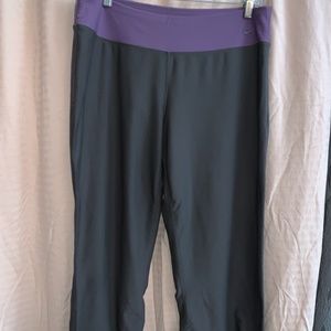 Nike workout crop pants